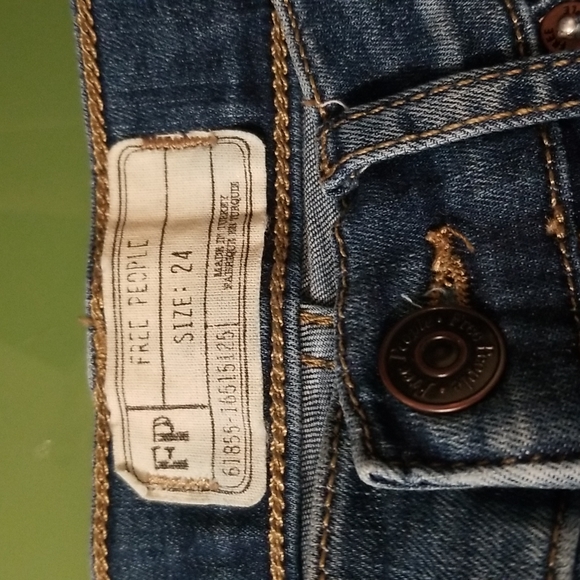 Free People embroidered jeans - Picture 8 of 9